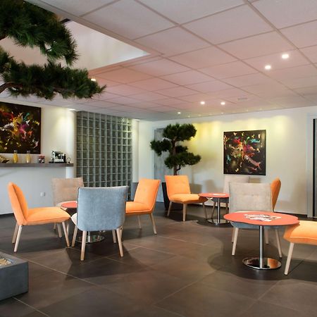 Hotel Kyriad La Rochelle Centre Ville Exterior photo